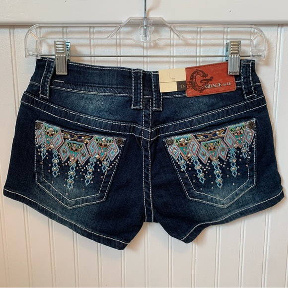 *NWT* Grace in LA Denim Shorts - Picture 5 of 10